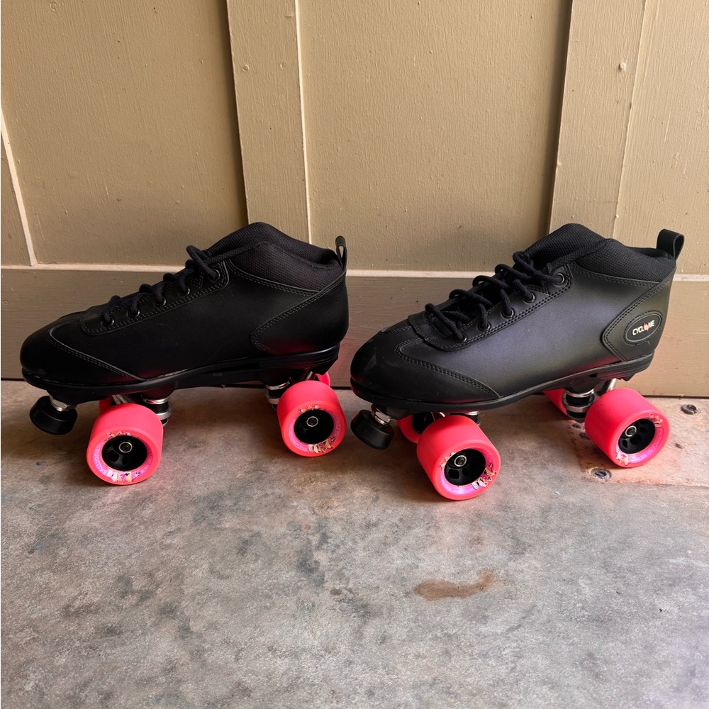 Sure-Grip Cyclone Black Roller Skates with Pink Wheels